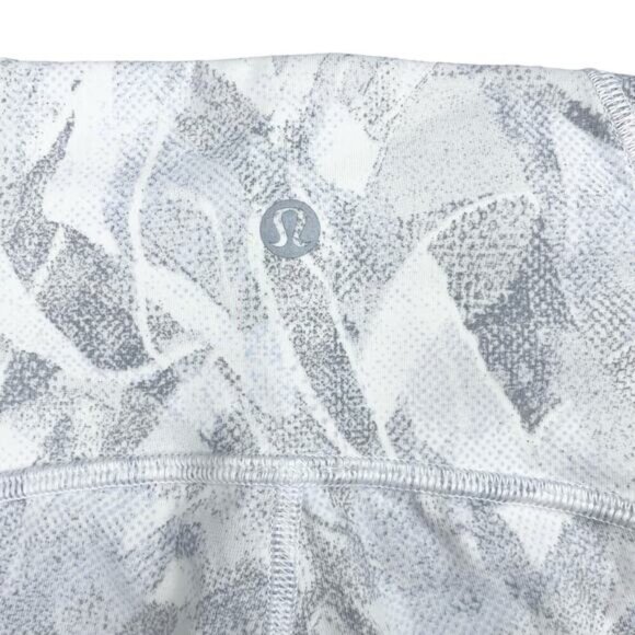 LULULEMON Train Times 7/8 Pant 25" Sz 6 Jasmine White Multi / White - Picture 5 of 5